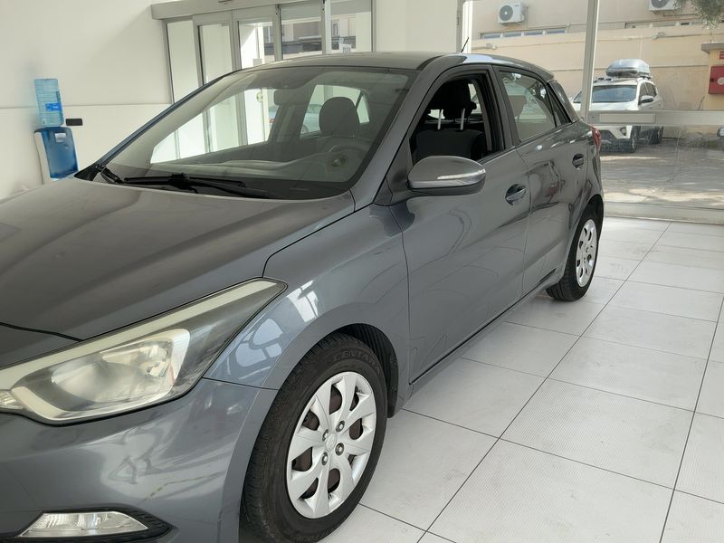 Hyundai i20 1.1 CRDi Classic 2015 – снимка 2