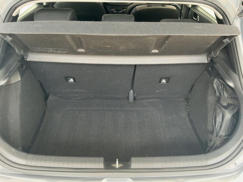 Hyundai i20 1.1 CRDi Classic 2015 – снимка 10