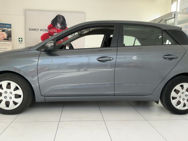 Hyundai i20 1.1 CRDi Classic 2015 – снимка на щета
