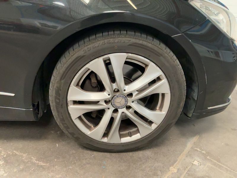 Mercedes-Benz E-Klasse E 250 CDI BlueEfficiency Avantgarde 2010 – снимка 11
