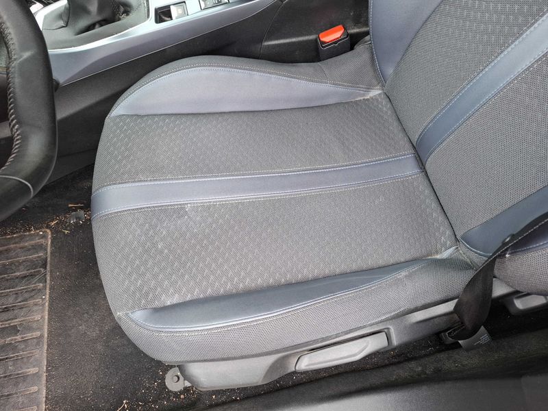 Peugeot 2008 1.2 PureTech Allure 2020 – снимка 57