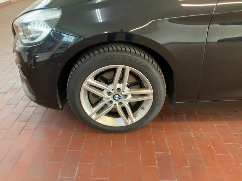 BMW 2er 225i Active Tourer xDrive Luxury Line 2015 – снимка 3