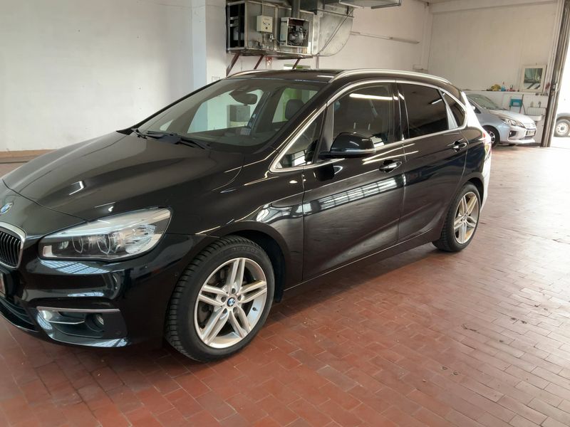 BMW 2er 225i Active Tourer xDrive Luxury Line 2015 – снимка 2