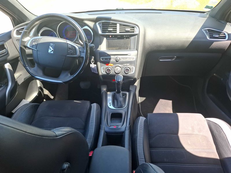 DS Automobiles DS4 1.6 Blue-HDi SoChic 2017 – снимка 11