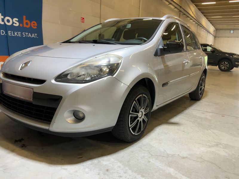 Renault Clio 1.2 Night & Day 2011 – снимка 2
