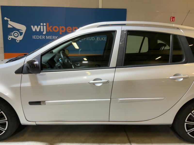 Renault Clio 1.2 Night & Day 2011 – снимка 4