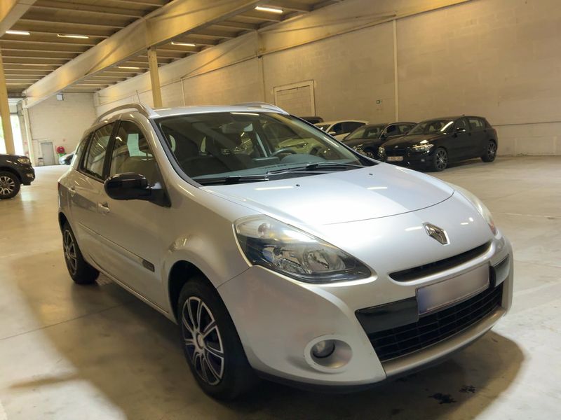Renault Clio 1.2 Night & Day 2011 – снимка 12