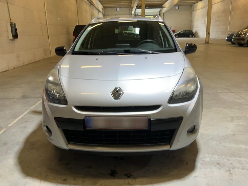 Renault Clio 1.2 Night & Day 2011 – снимка 14