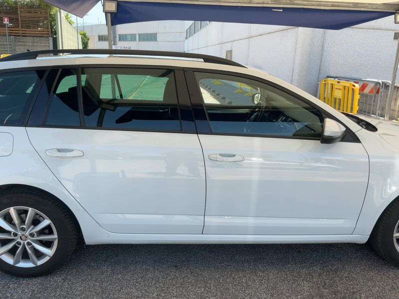 Skoda Octavia 2.0 TDI Executive 2016 – снимка 10