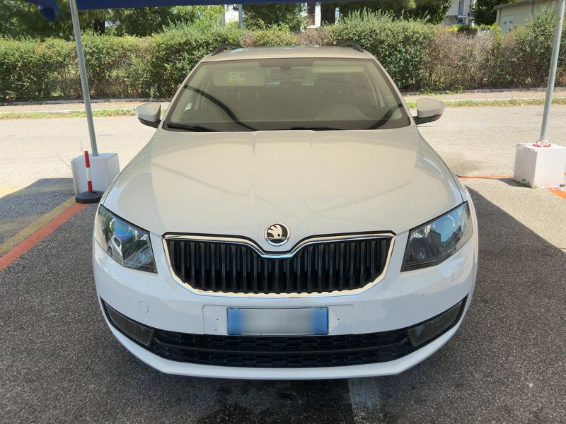 Skoda Octavia 2.0 TDI Executive 2016 – снимка 14