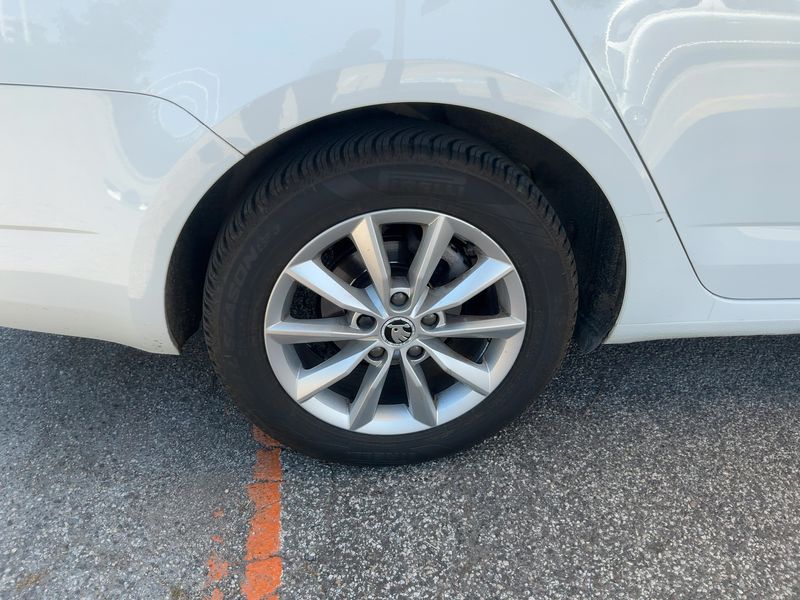 Skoda Octavia 2.0 TDI Executive 2016 – снимка 9