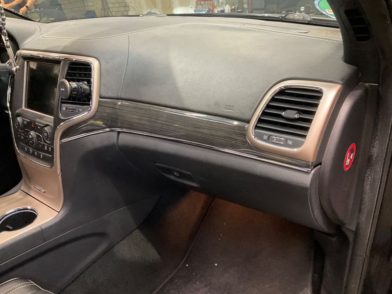 Jeep Grand Cherokee 3.0 CRD Overland 2015 – снимка 28
