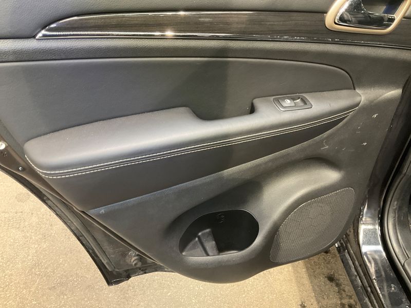 Jeep Grand Cherokee 3.0 CRD Overland 2015 – снимка 26
