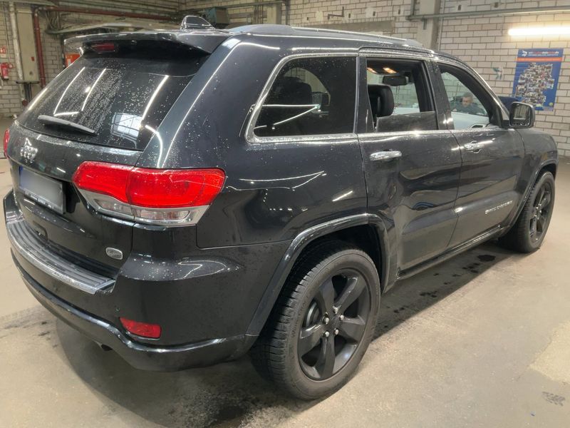 Jeep Grand Cherokee 3.0 CRD Overland 2015 – снимка 8
