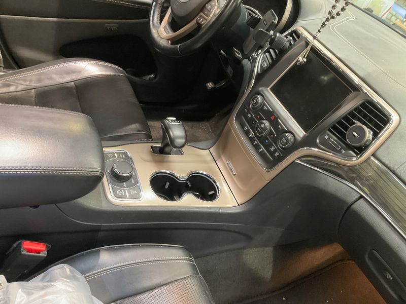 Jeep Grand Cherokee 3.0 CRD Overland 2015 – снимка 29