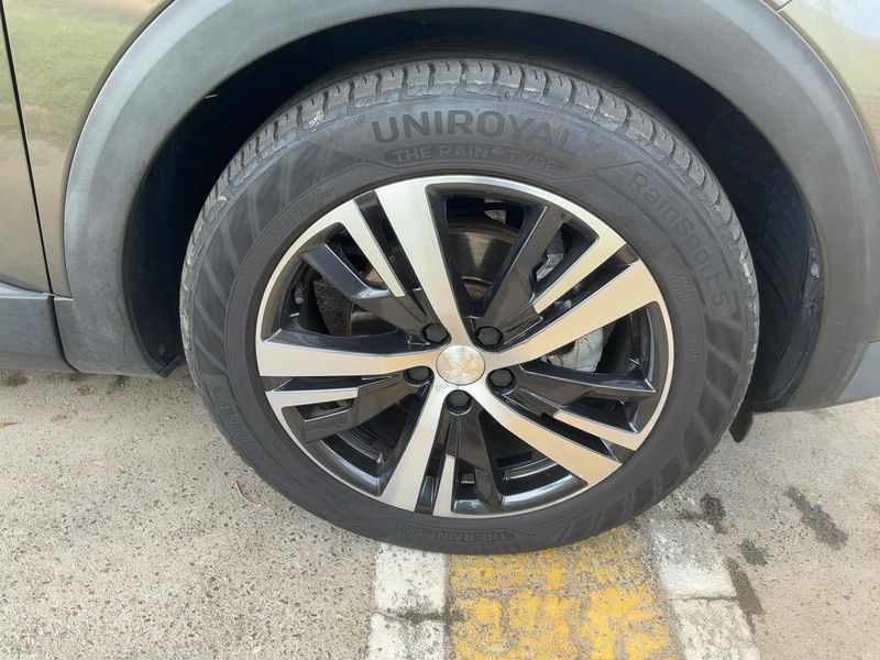 Peugeot 3008 1.5 Blue-HDi Allure 2018 – снимка 11
