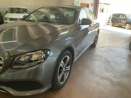 Mercedes-Benz E-Klasse E 200 Avantgarde 2016 – снимка 2