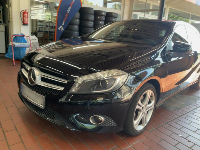 Mercedes-Benz A-Klasse A 200 BlueEfficiency Urban 2012 – снимка 2