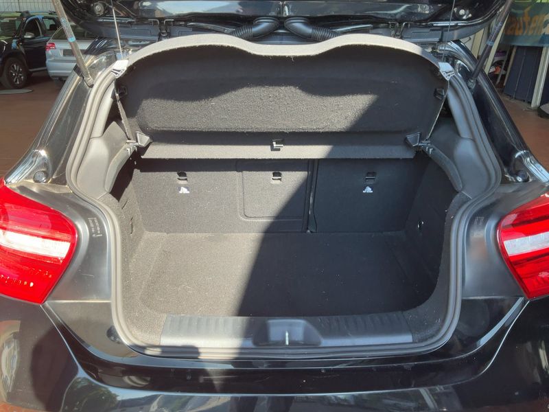 Mercedes-Benz A-Klasse A 200 BlueEfficiency Urban 2012 – снимка 15