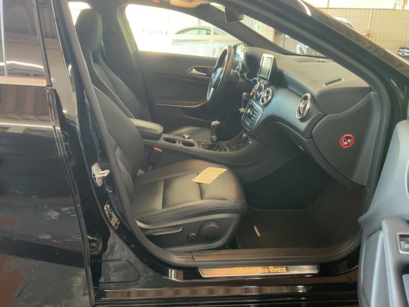 Mercedes-Benz A-Klasse A 200 BlueEfficiency Urban 2012 – снимка 16