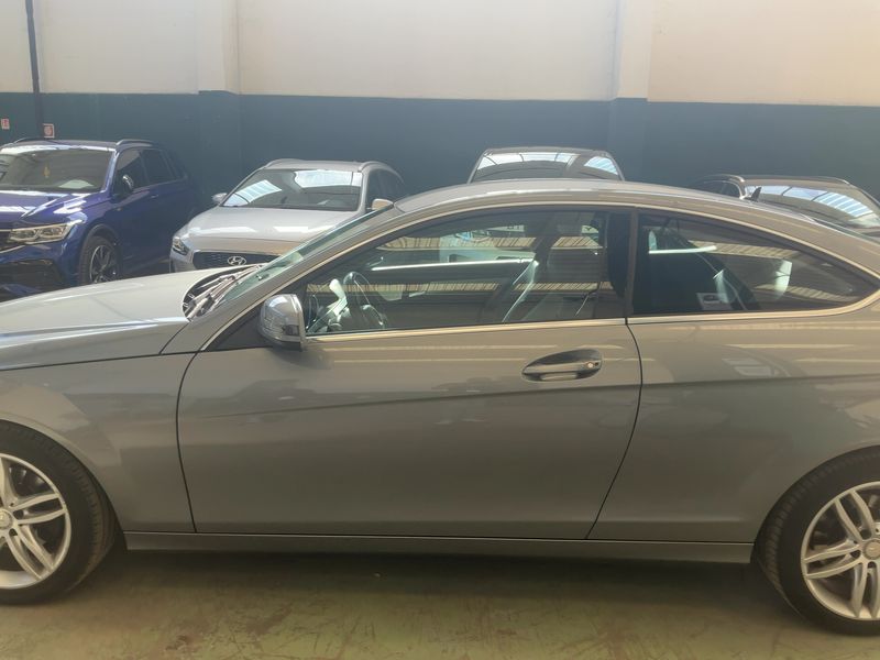 Mercedes-Benz C-Klasse C 220 CDI BlueEfficiency Executive 2014 – снимка 4