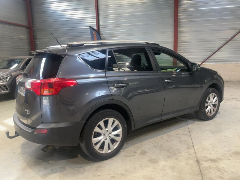 Toyota RAV 4 2.2 D-4D Life 2013 – снимка 8