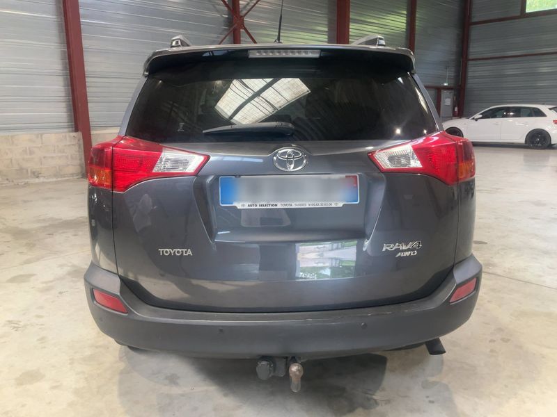 Toyota RAV 4 2.2 D-4D Life 2013 – снимка 7