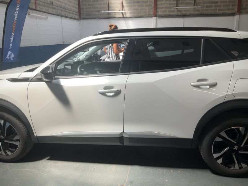 Peugeot 2008 1.5 Blue-HDi Road Trip 2022 – снимка 4