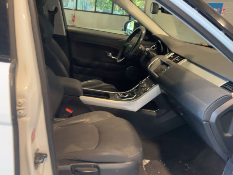 Land Rover Evoque 2.0 Td4 Pure 2017 – снимка 16