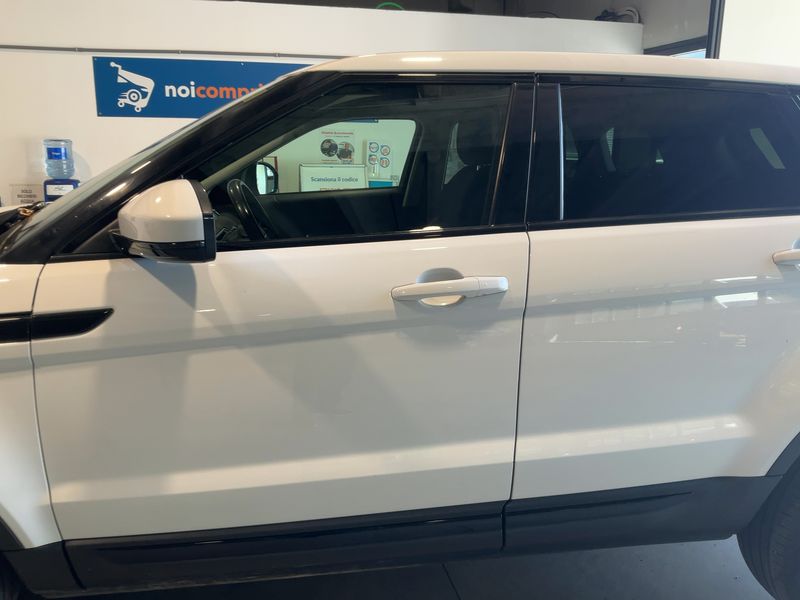 Land Rover Evoque 2.0 Td4 Pure 2017 – снимка 4