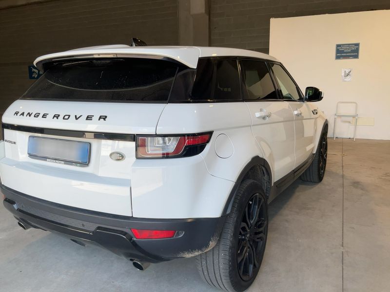 Land Rover Evoque 2.0 Td4 Pure 2017 – снимка 8