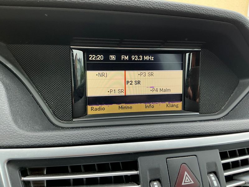 Mercedes-Benz E-Klasse E 200 CDI T BlueEfficiency 2010 – снимка 28