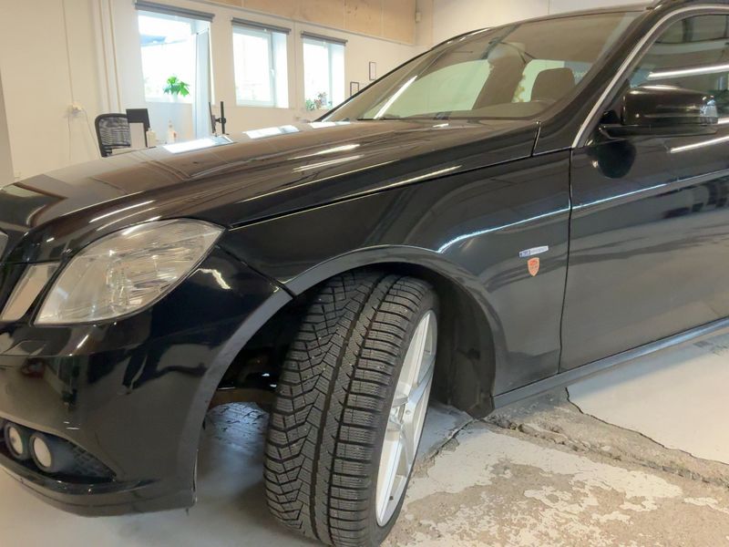Mercedes-Benz E-Klasse E 200 CDI T BlueEfficiency 2010 – снимка 2