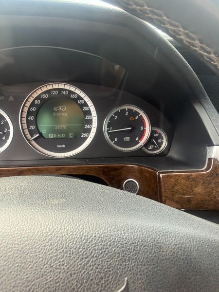 Mercedes-Benz E-Klasse E 200 CDI T BlueEfficiency 2010 – снимка 29