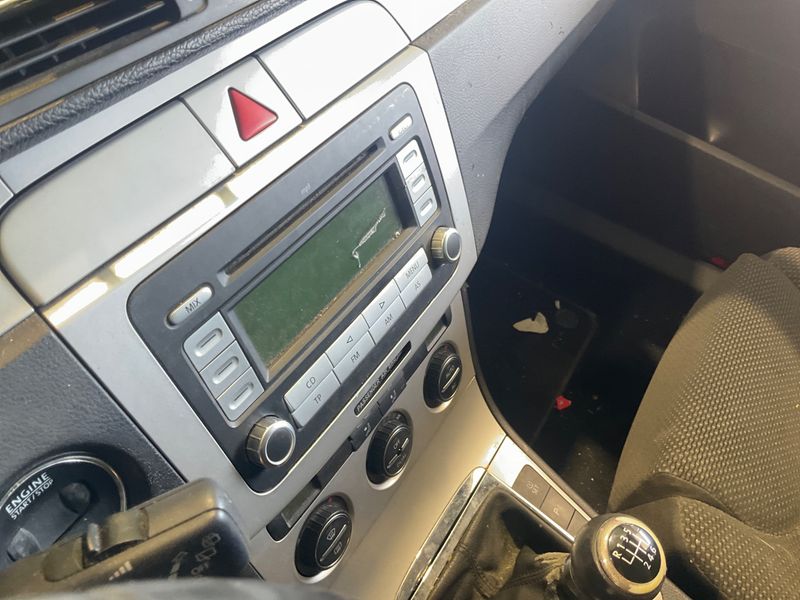 Volkswagen Passat 2.0 TDI Comfortline 2008 – снимка 29