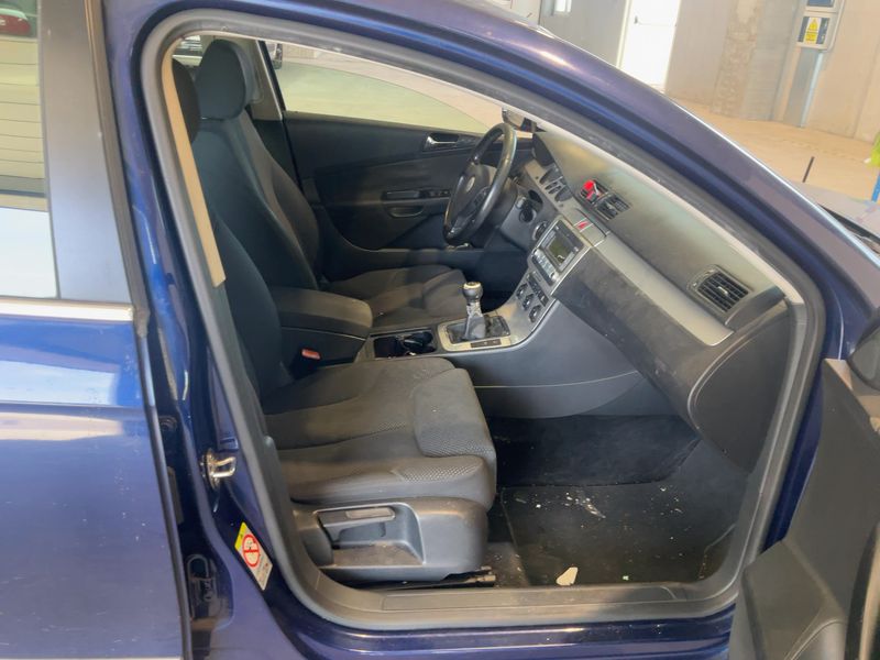 Volkswagen Passat 2.0 TDI Comfortline 2008 – снимка 16