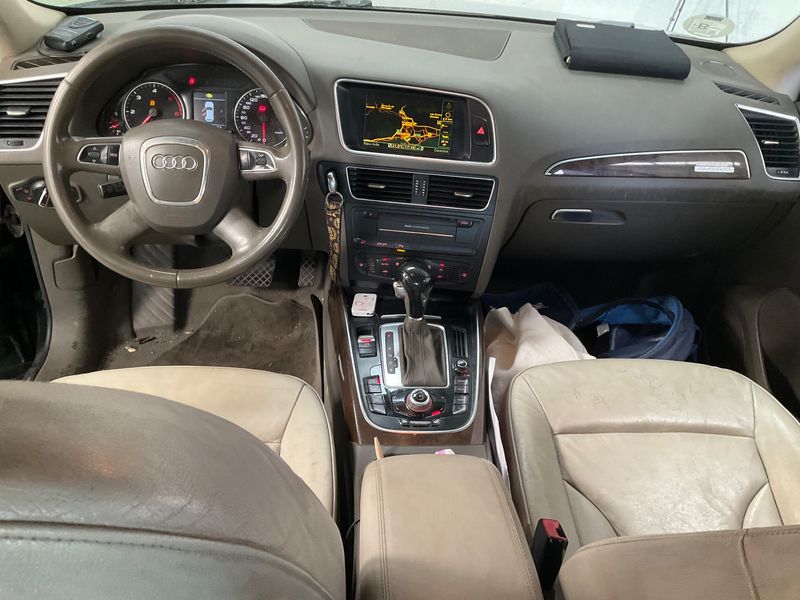 Audi Q5 2.0 TDI quattro 2010 – снимка 17