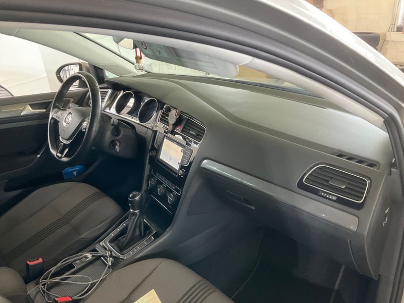 Volkswagen Golf VII 1.6 TDI Allstar BlueMotion Tech 2016 – снимка 26