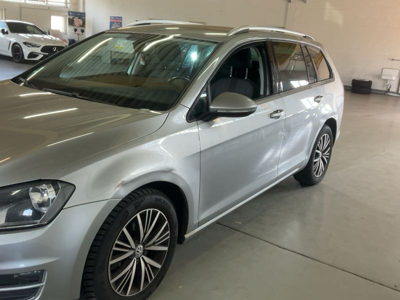Volkswagen Golf VII 1.6 TDI Allstar BlueMotion Tech 2016 – снимка 2