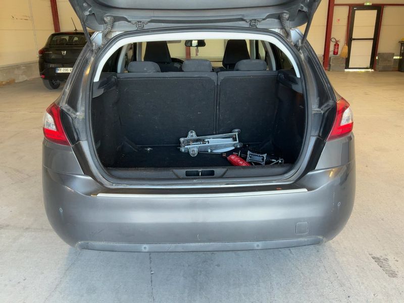 Peugeot 308 1.6 Blue-HDi Style 2016 – снимка 15