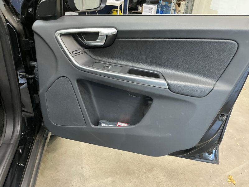 Volvo XC60 2.4 D4 Summum AWD 2012 – снимка 37
