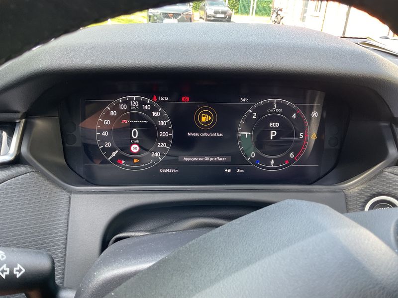 Land Rover Range Rover Velar 2.0 Diesel S R-Dynamic 2018 – снимка 18