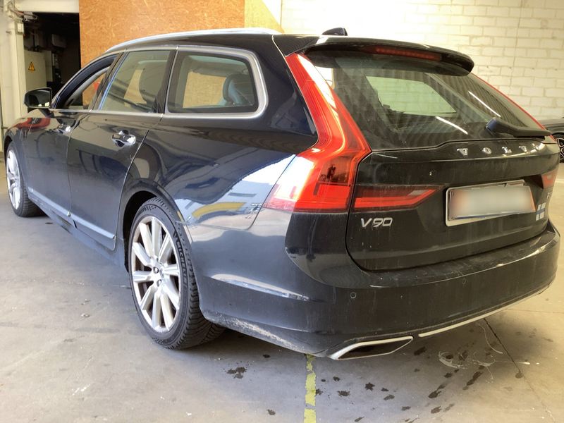 Volvo V90 2.0 T8 Plug-in Hybrid Inscription AWD 2019 – снимка 6