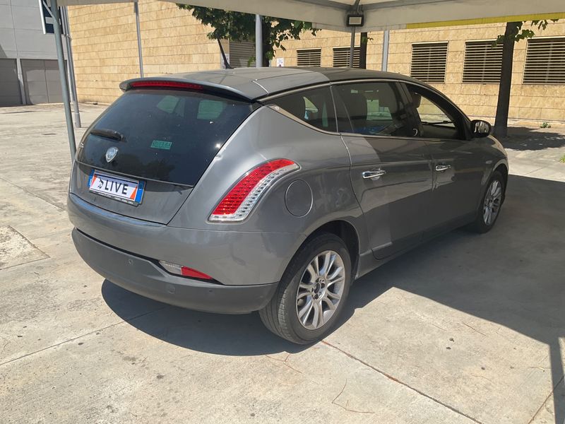 Lancia Delta 1.6 JTD Gold 2011 – снимка 2