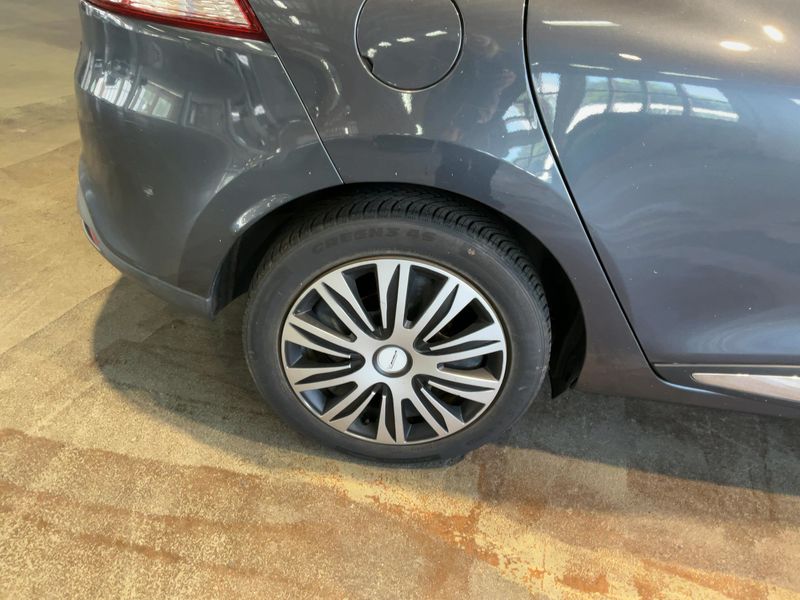 Renault Clio 0.9 Intens 2018 – снимка 9