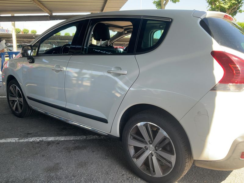 Peugeot 3008 1.6 Blue-HDi Allure 2014 – снимка 4