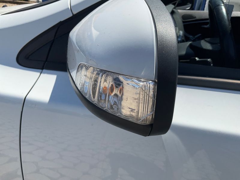 Volvo V40 2.0 D2 Kinetic 2016 – снимка 23