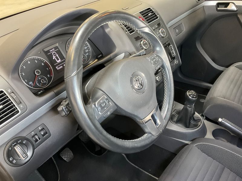 Volkswagen Touran 1.4 TSI Cup 2014 – снимка 36