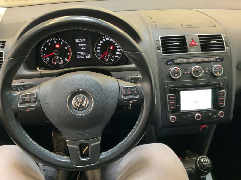 Volkswagen Touran 1.4 TSI Cup 2014 – снимка 18