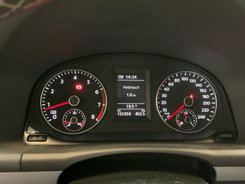 Volkswagen Touran 1.4 TSI Cup 2014 – снимка 19